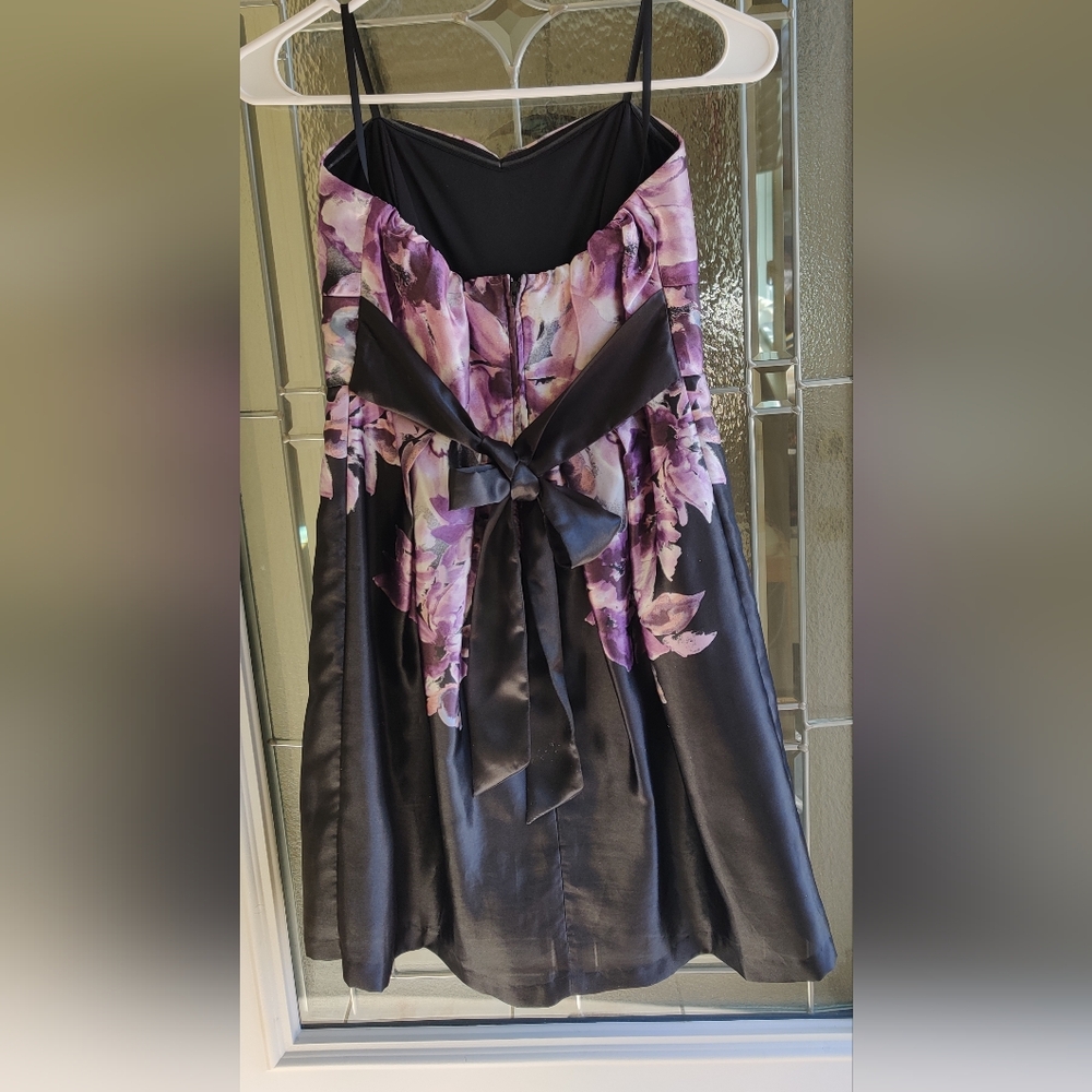 BCX Strapless Juniors Dress in Purple and Black Floral Size 3 - Picture 4 of 14